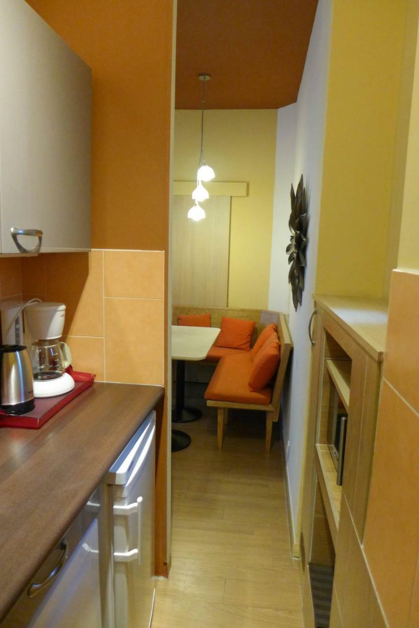 Residence Yolande Cannes Bagian luar foto