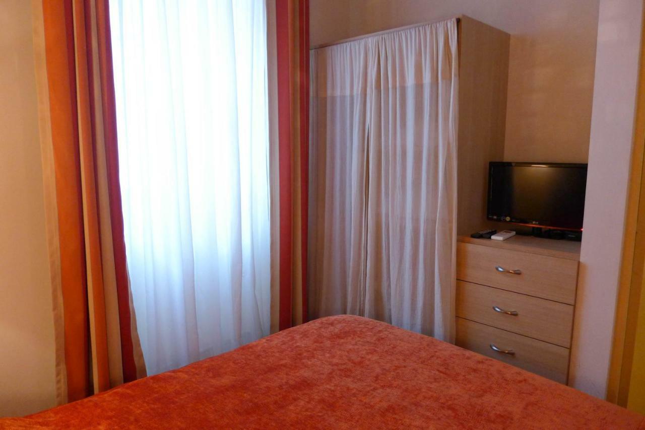 Residence Yolande Cannes Bagian luar foto